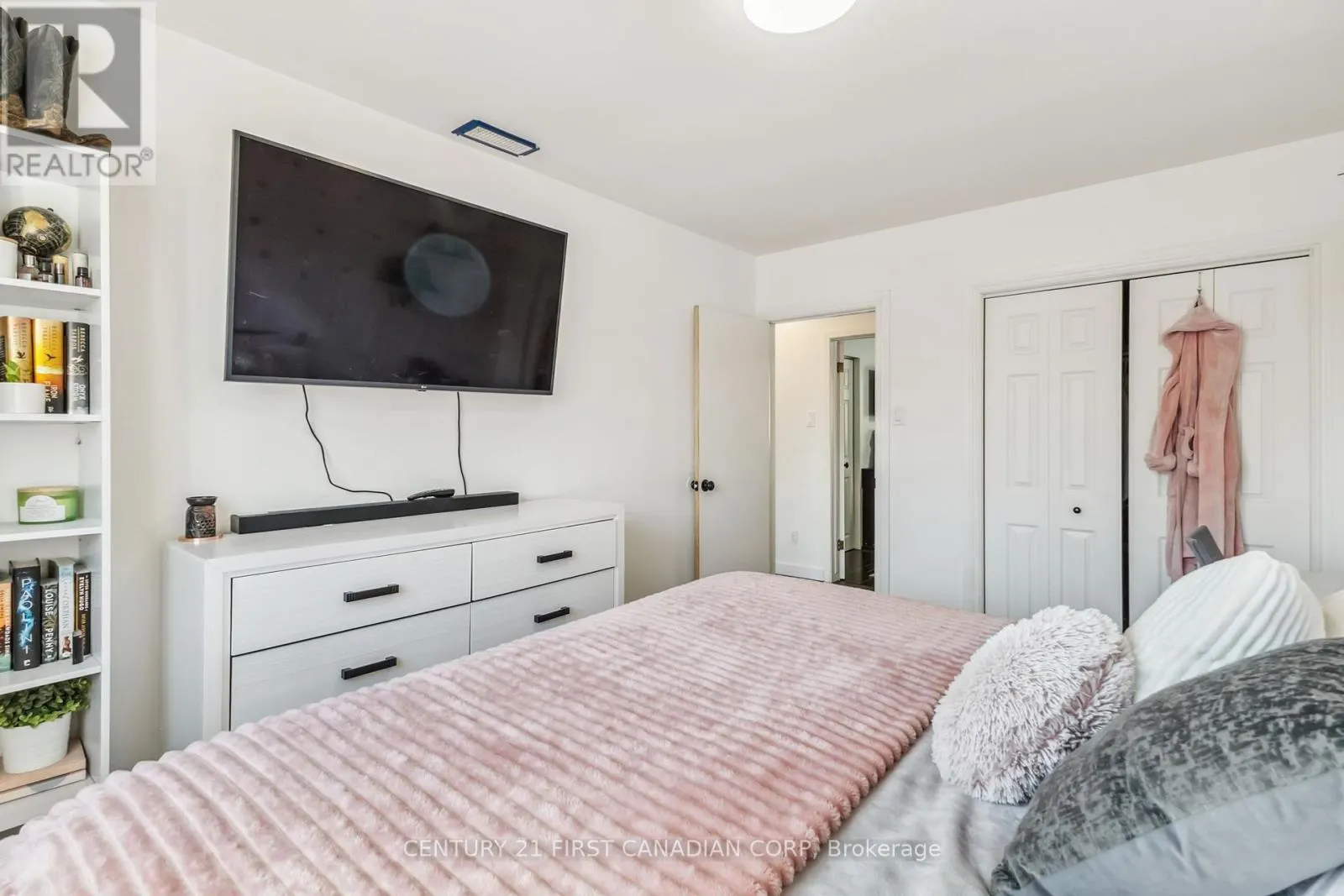 264 CHITTICK CRESCENT