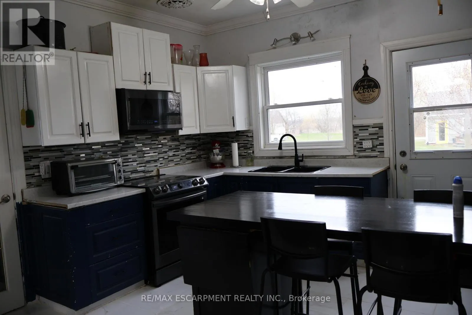 2313 ST ANNS ROAD