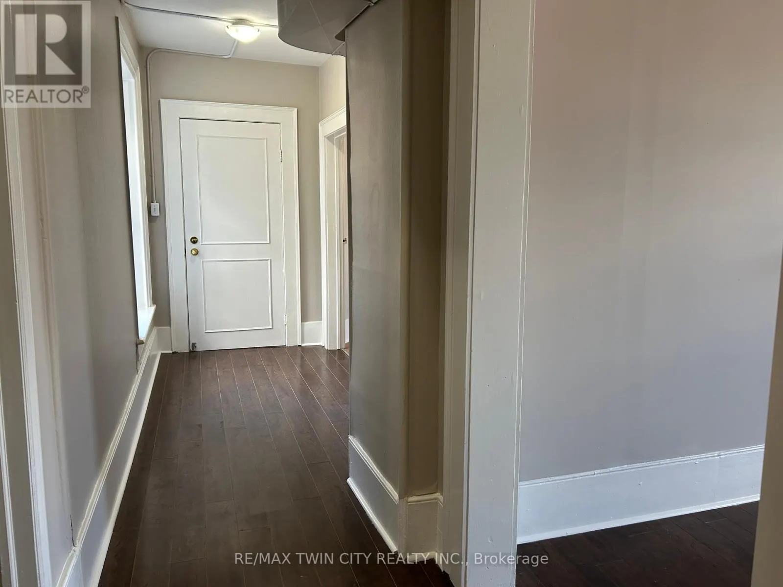 840-846 KING STREET E