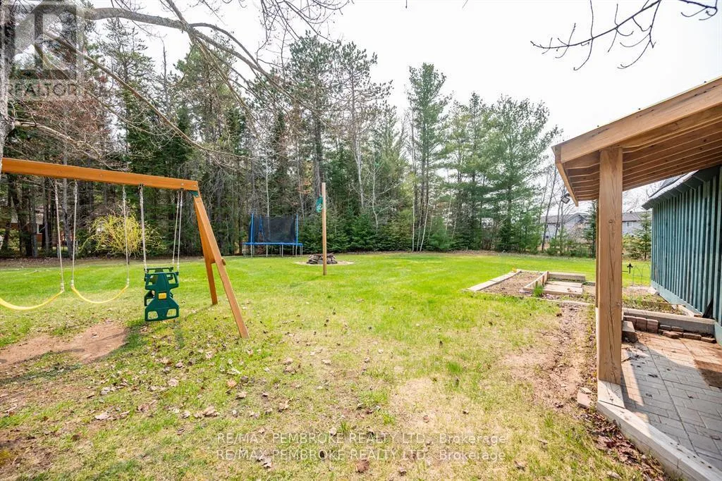 36 LABINE CRESCENT