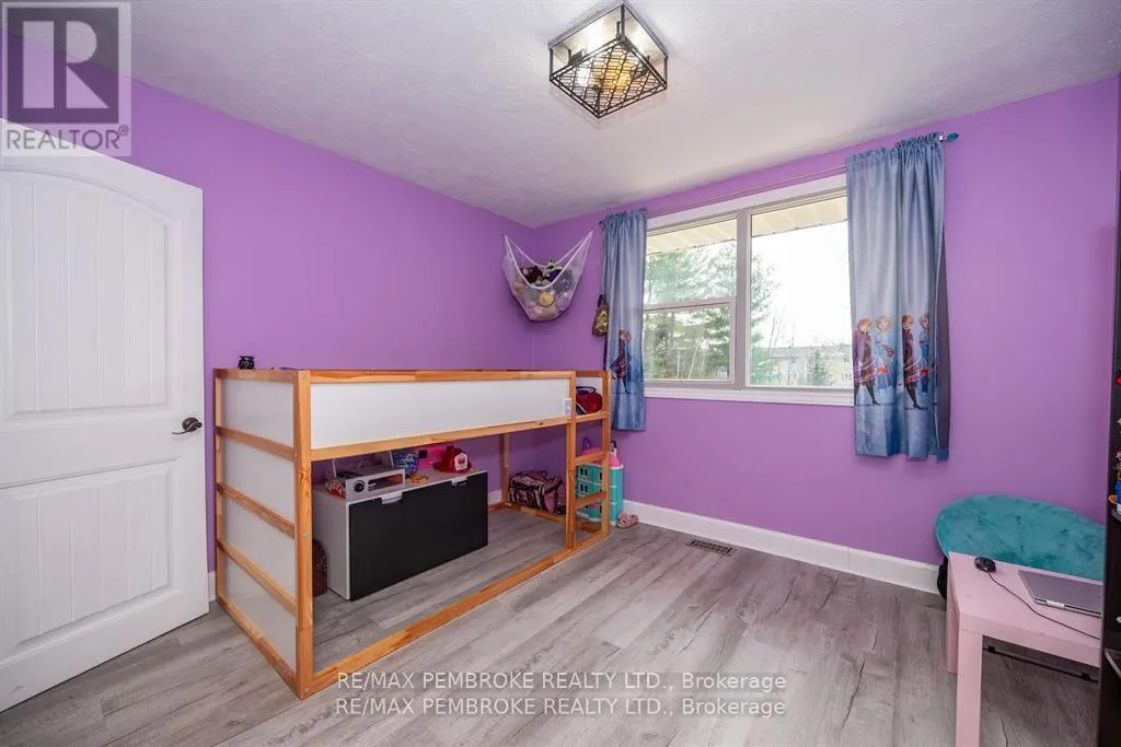 36 LABINE CRESCENT