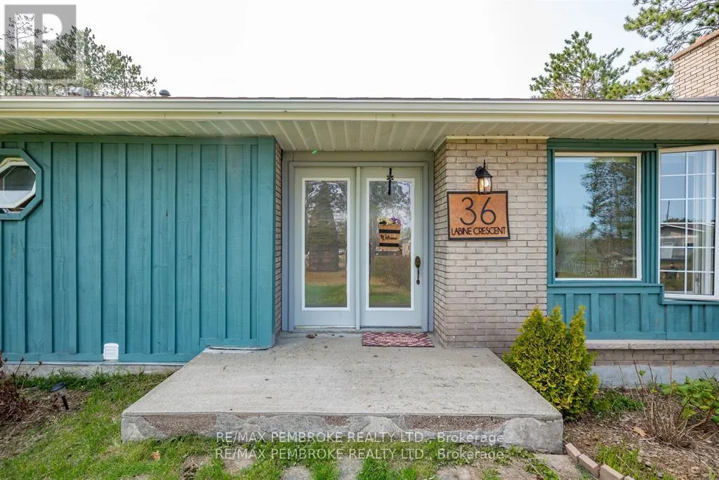 36 LABINE CRESCENT