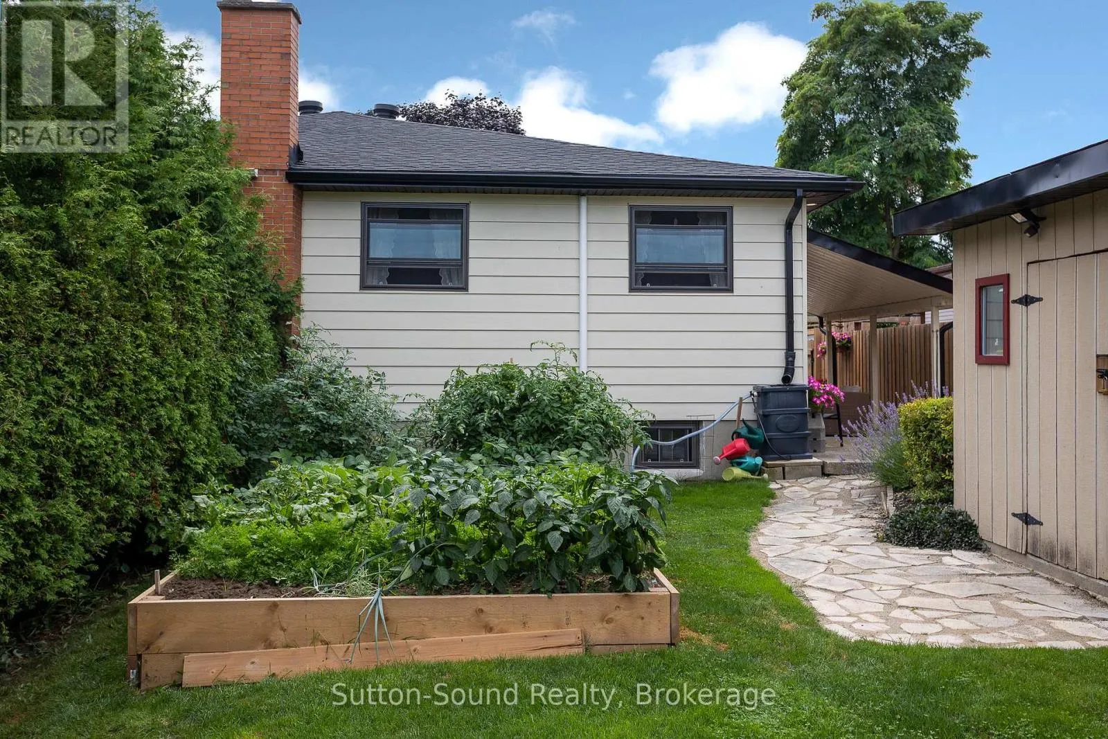 1160 12TH STREET E