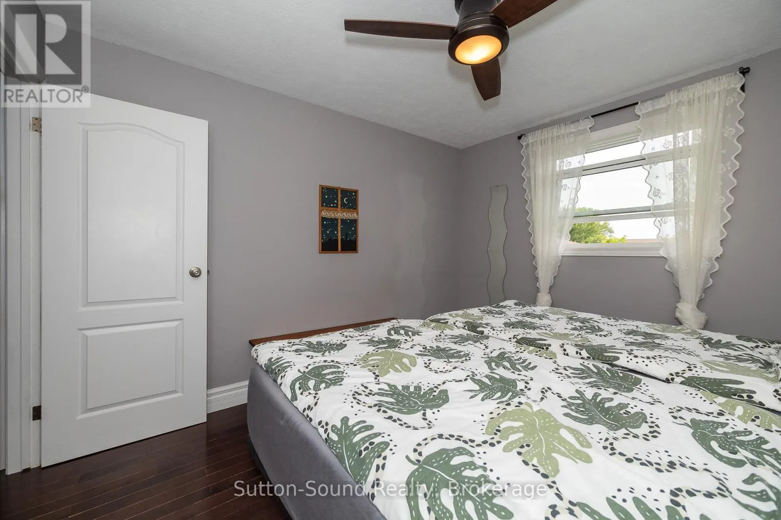 1160 12TH STREET E