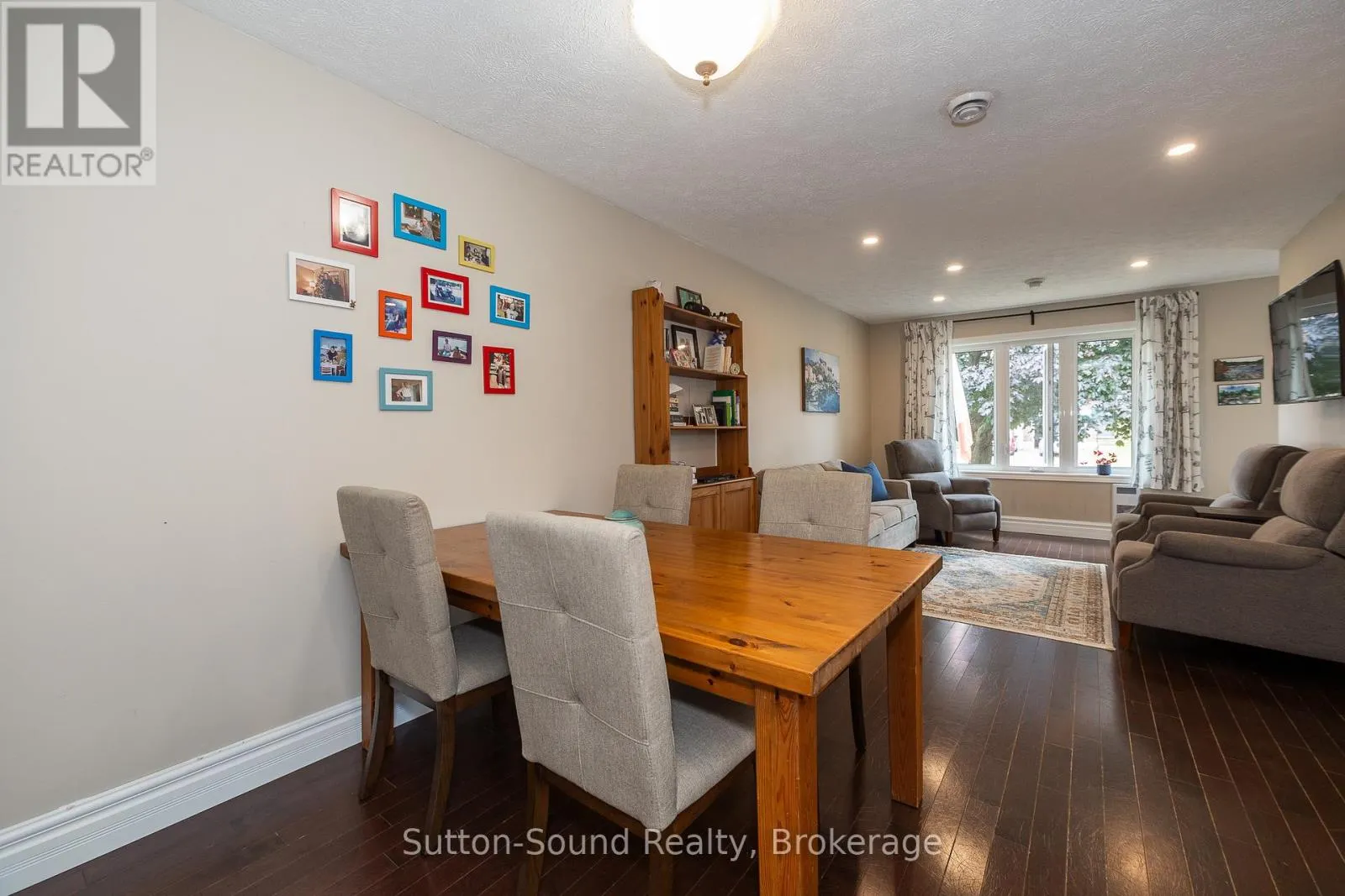 1160 12TH STREET E