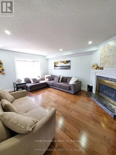 106 KNUDSON DRIVE