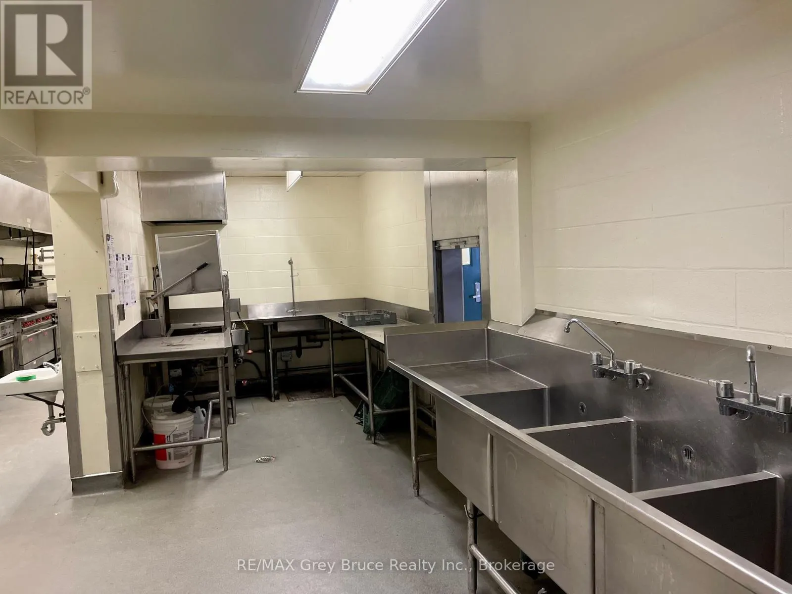 1 - 125 ELIZA STREET S, #1
