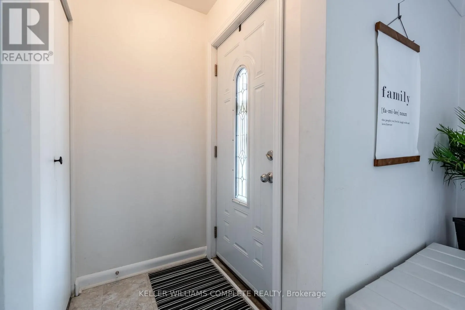 15 NELLIGAN PLACE