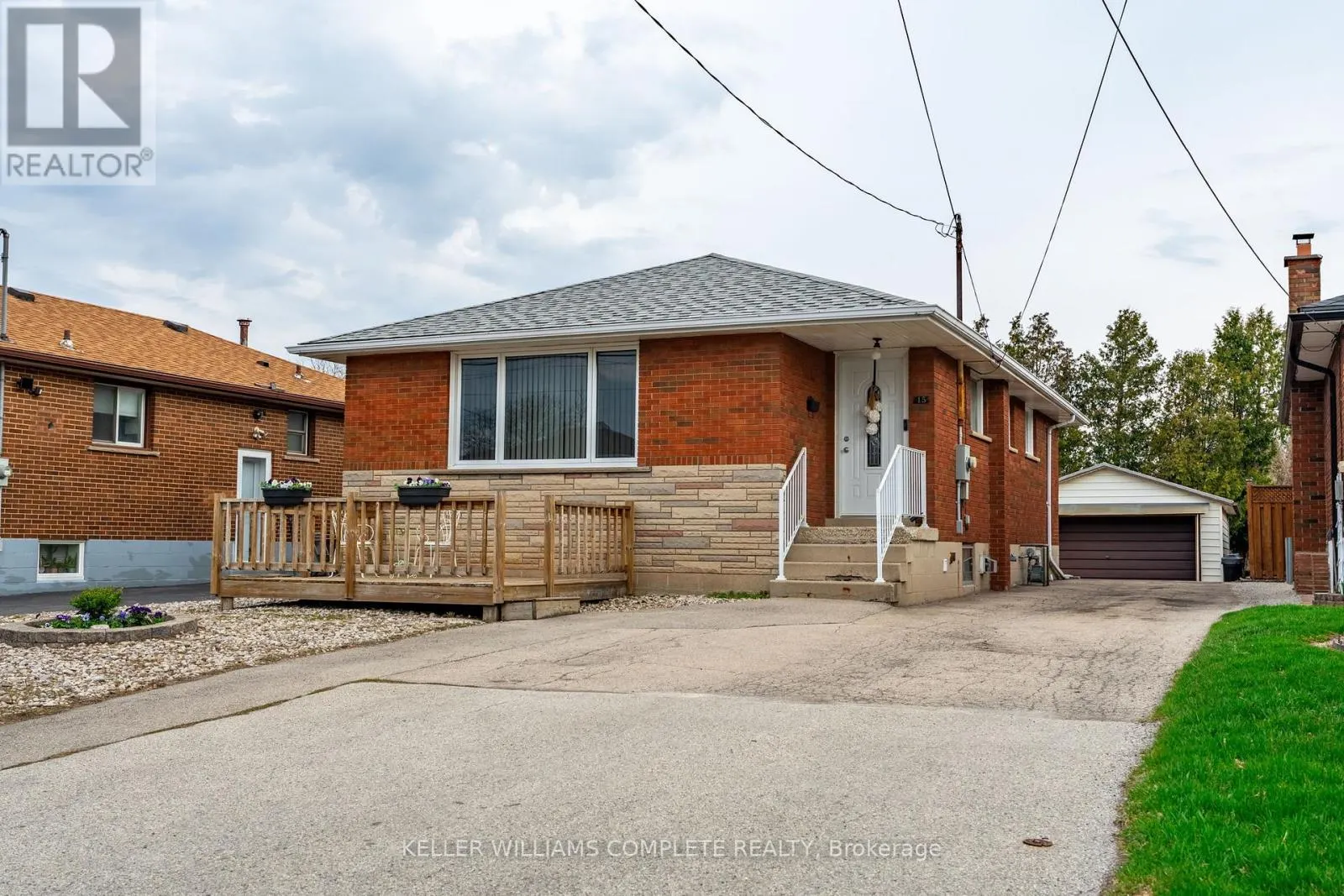 15 NELLIGAN PLACE