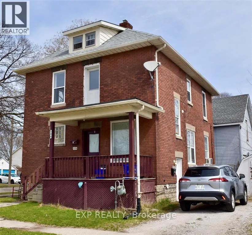 104 FORSYTH STREET S