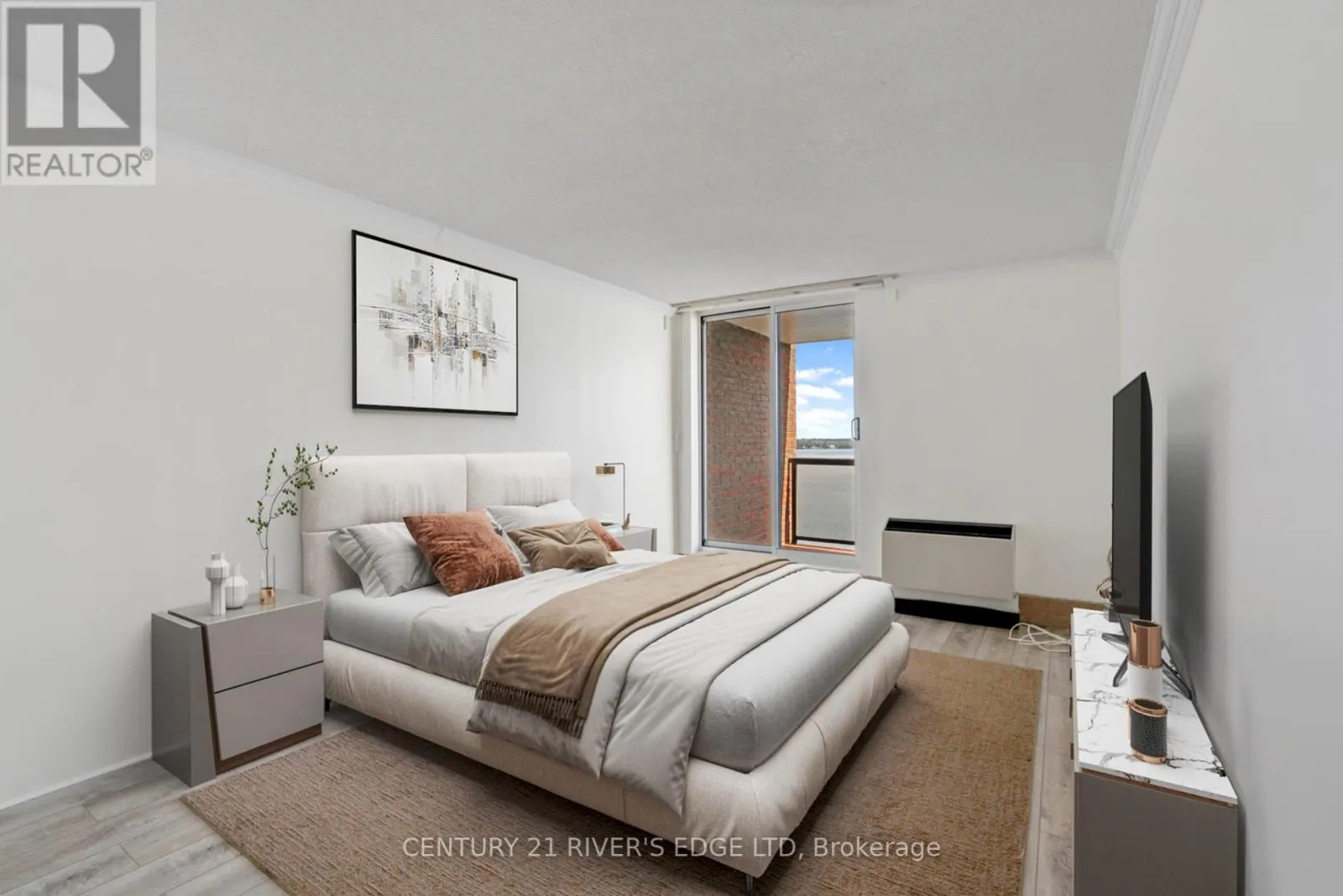 601 - 55 WATER STREET E