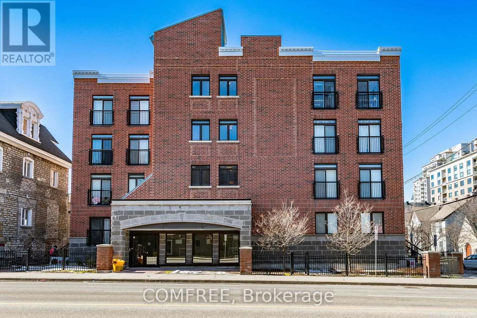 409 - 456 KING EDWARD AVENUE