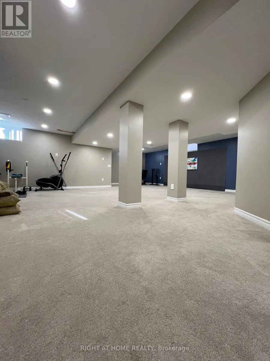 64 WINSLOW WAY