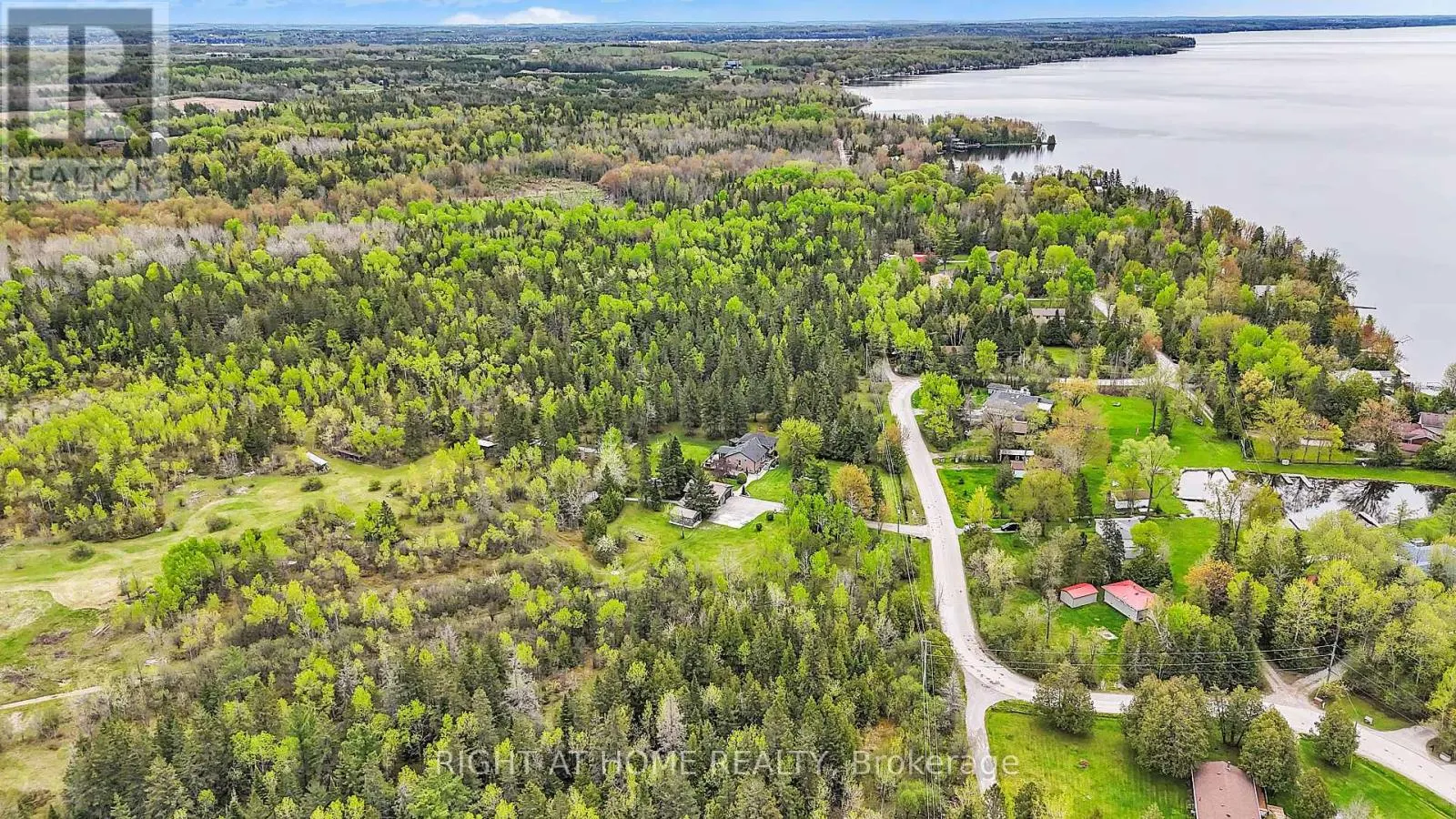 119 STURGEON GLEN ROAD