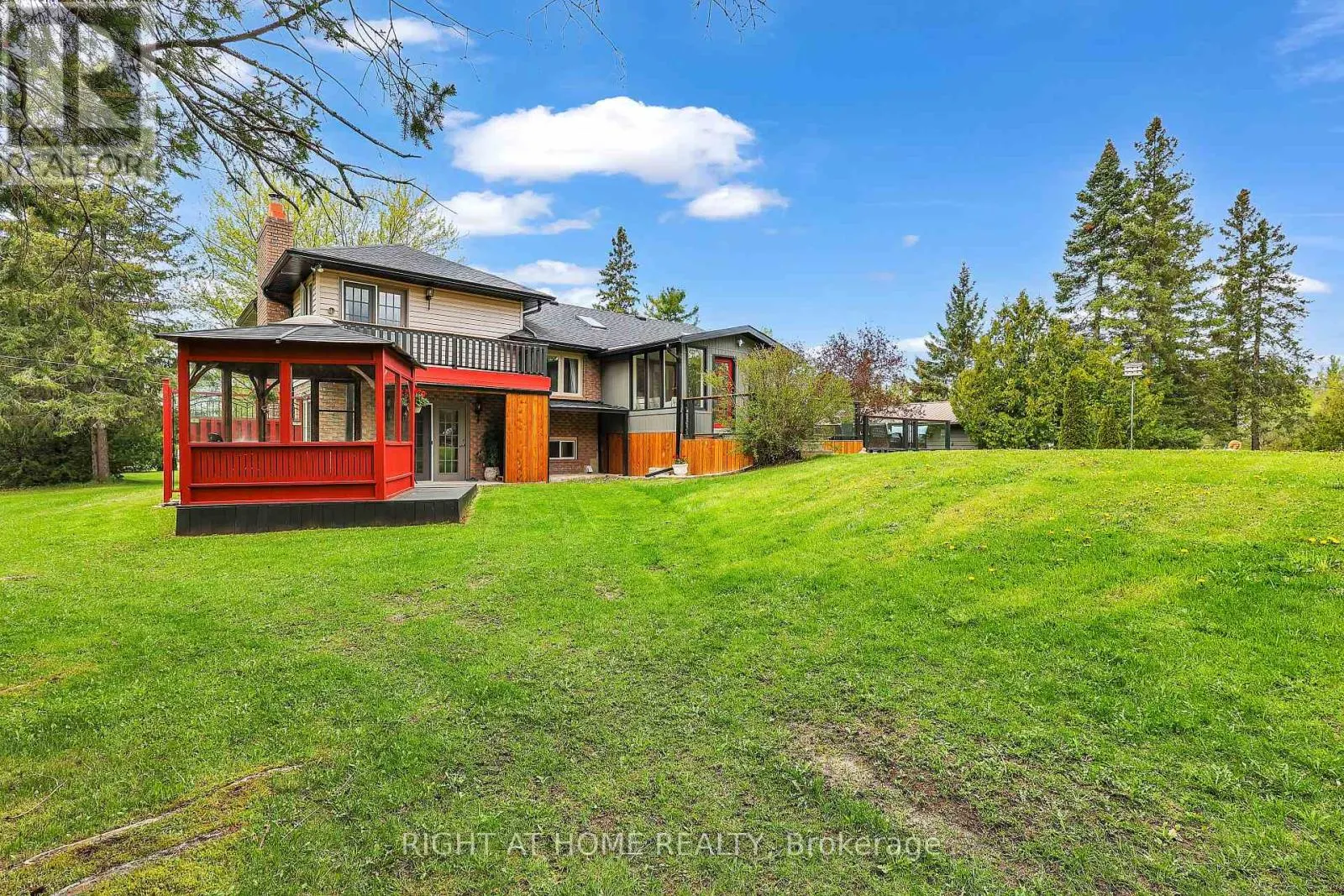119 STURGEON GLEN ROAD
