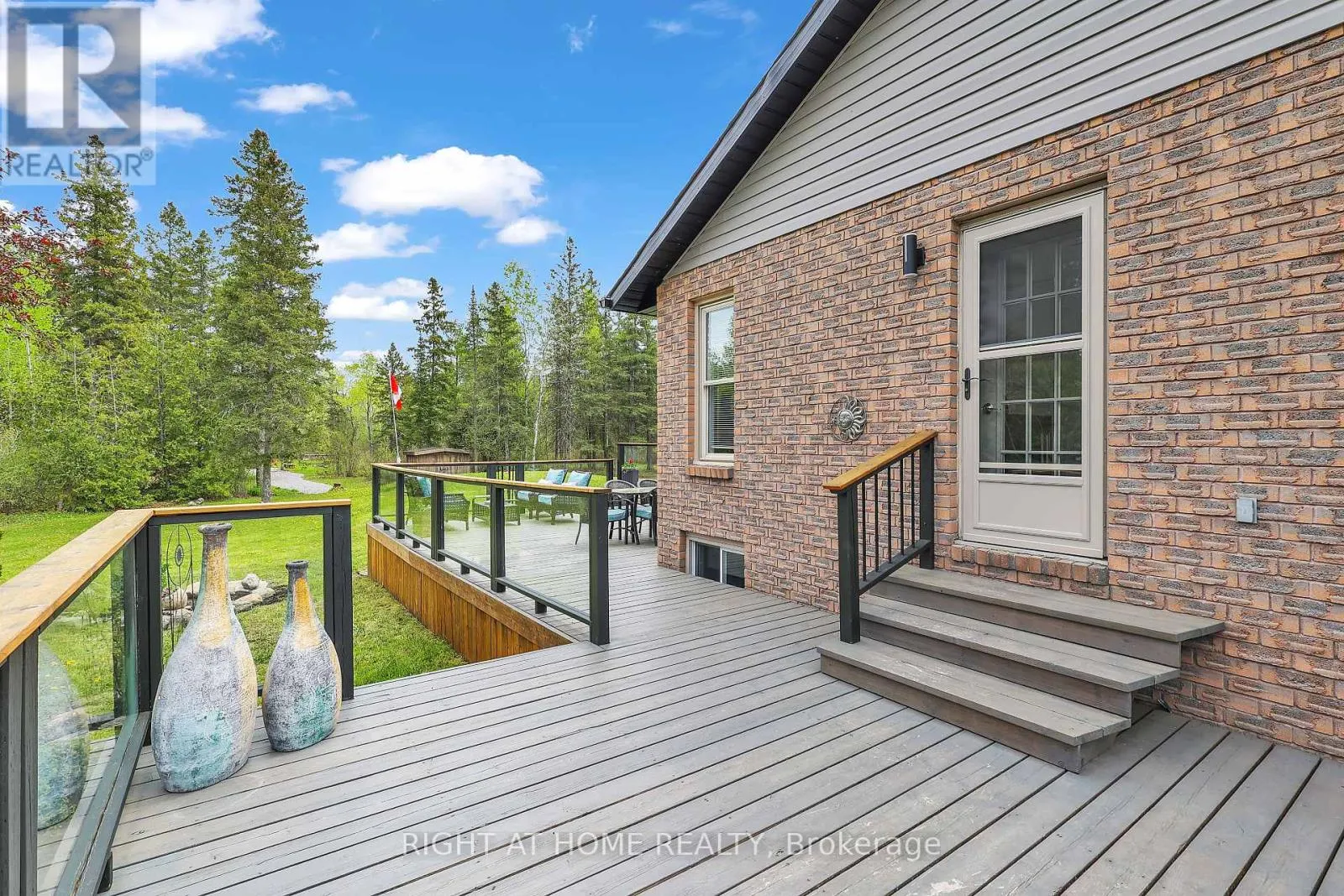 119 STURGEON GLEN ROAD