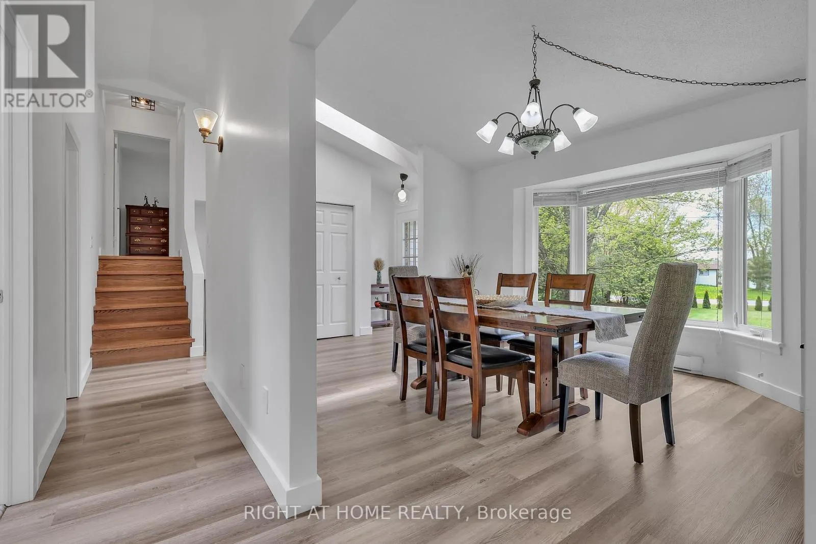 119 STURGEON GLEN ROAD