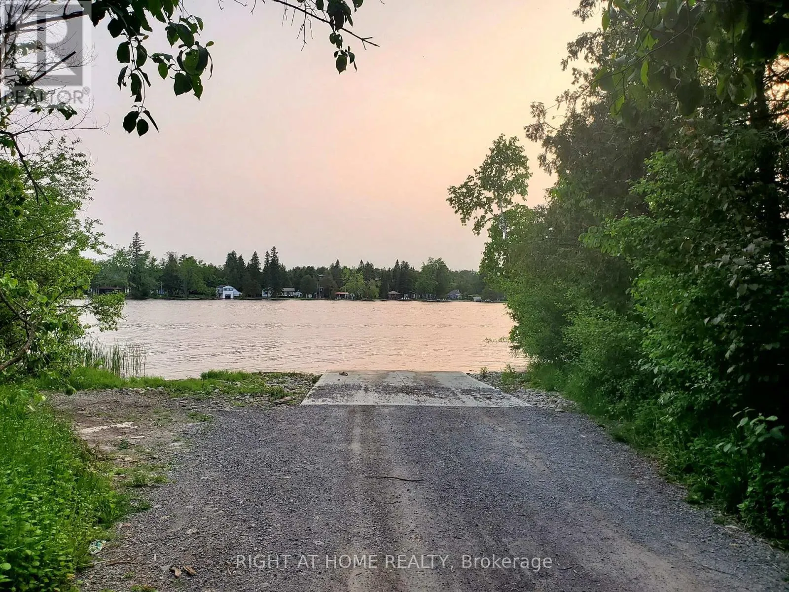 119 STURGEON GLEN ROAD
