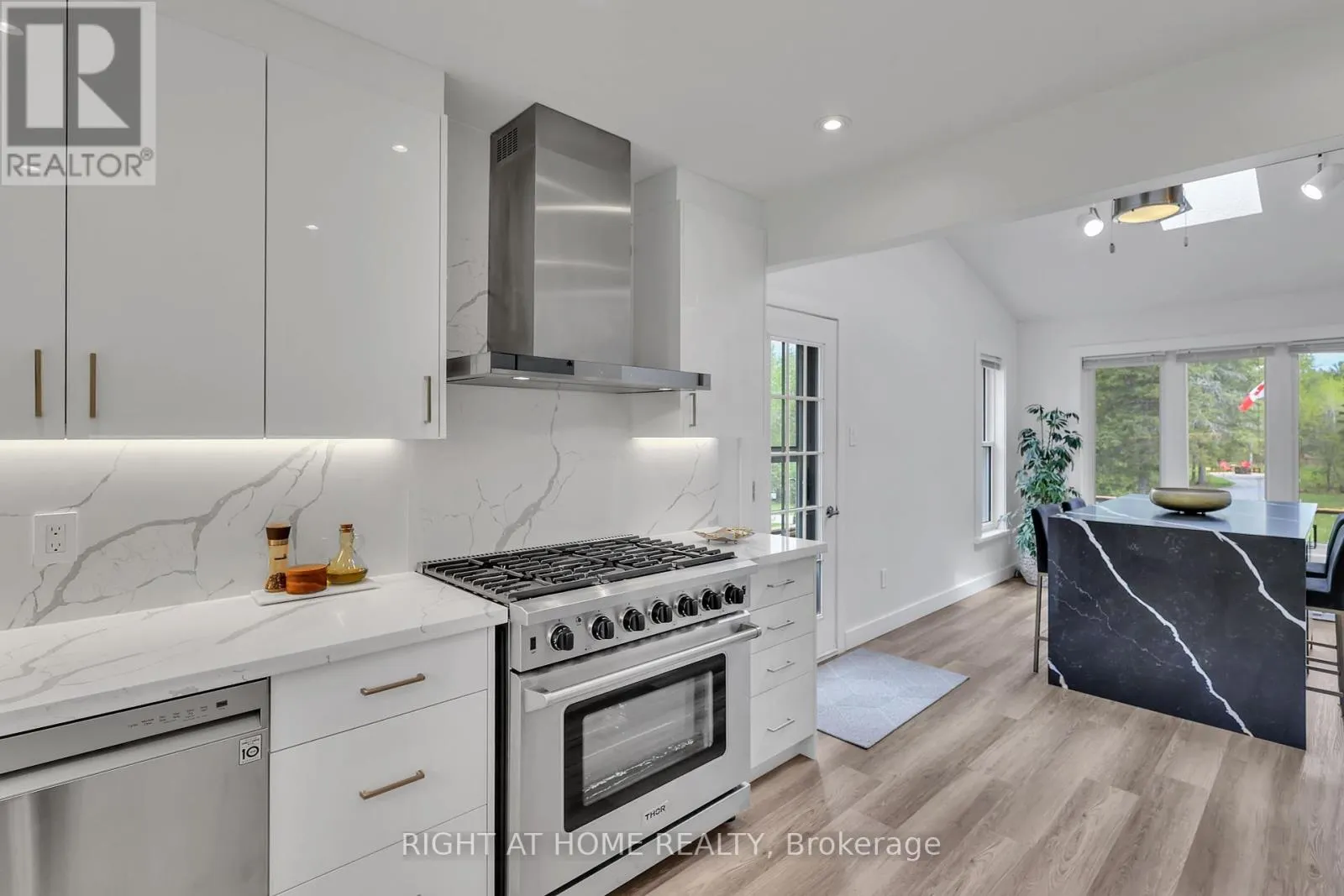 119 STURGEON GLEN ROAD
