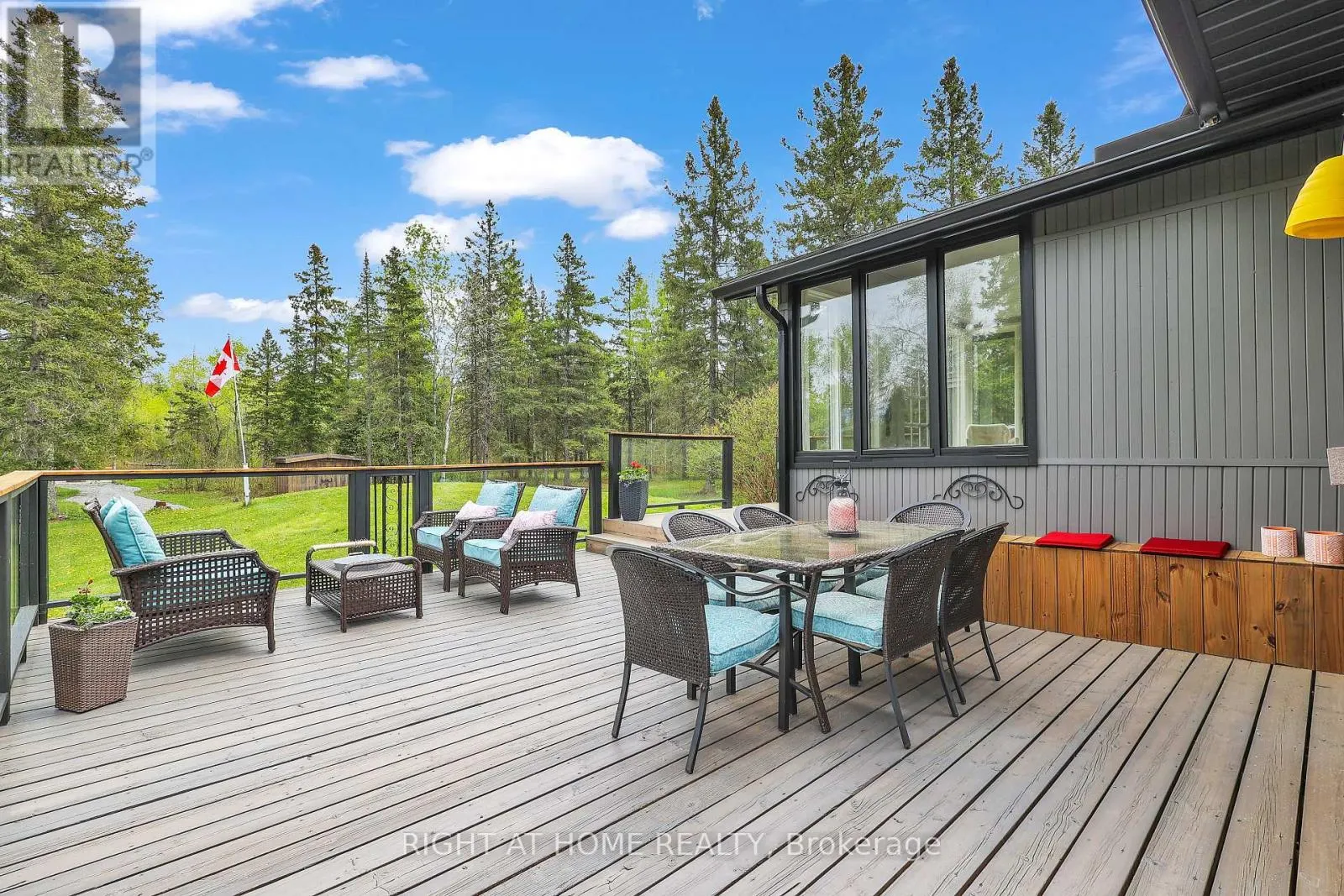 119 STURGEON GLEN ROAD
