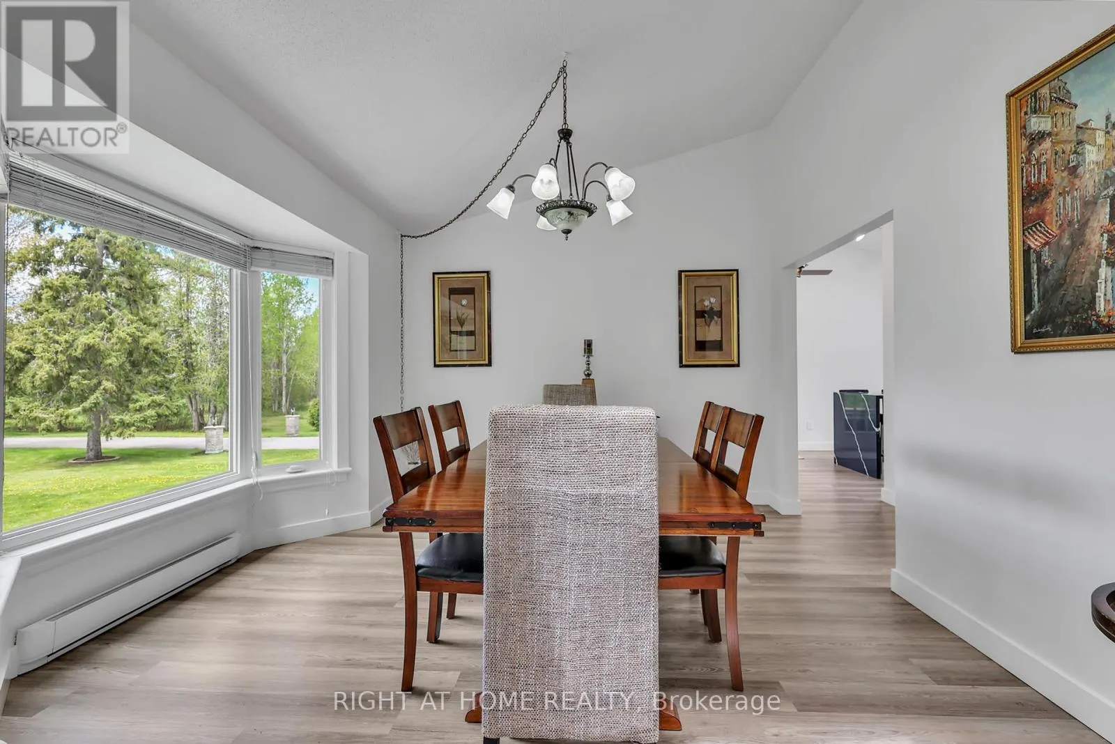 119 STURGEON GLEN ROAD