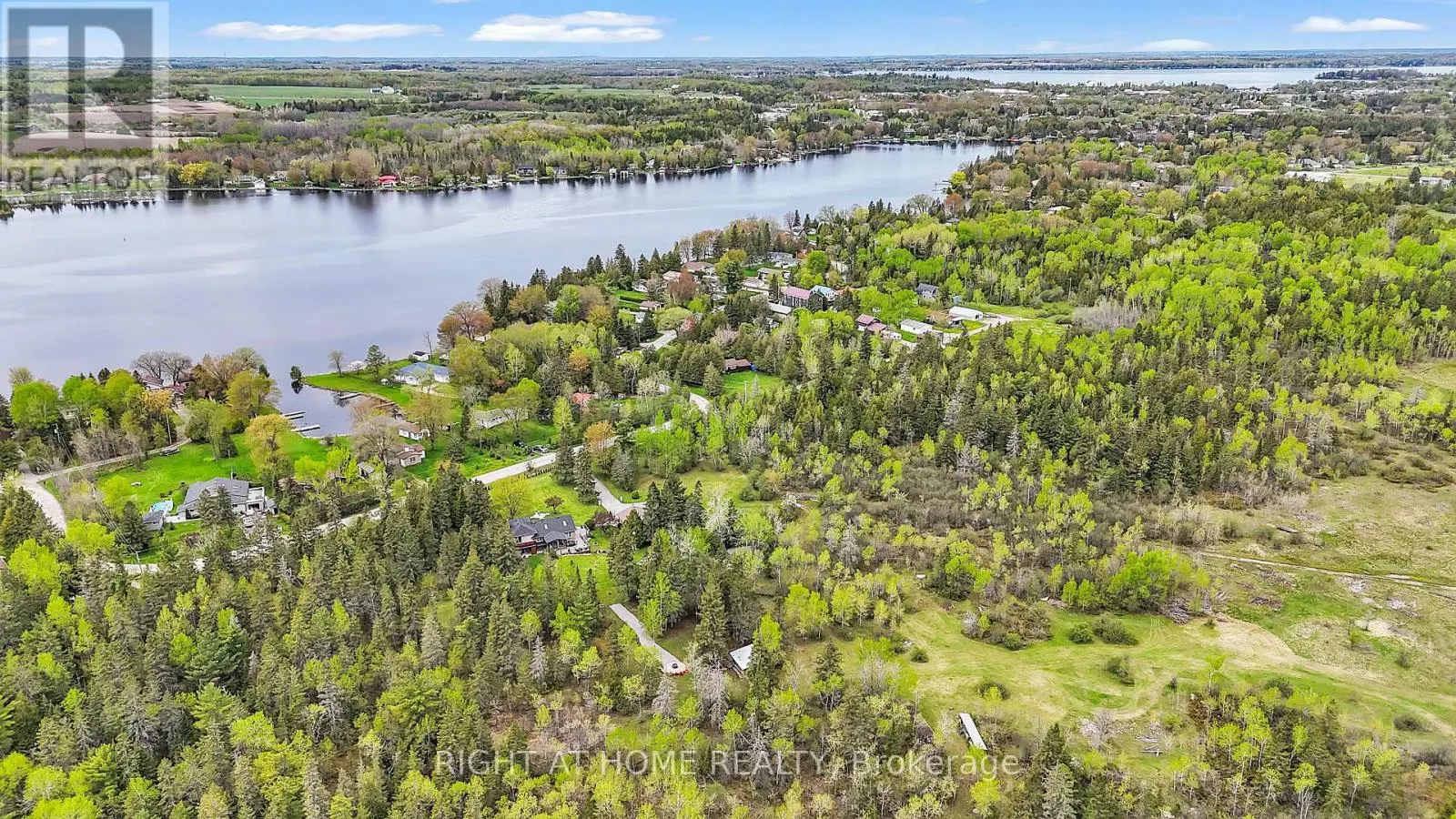 119 STURGEON GLEN ROAD