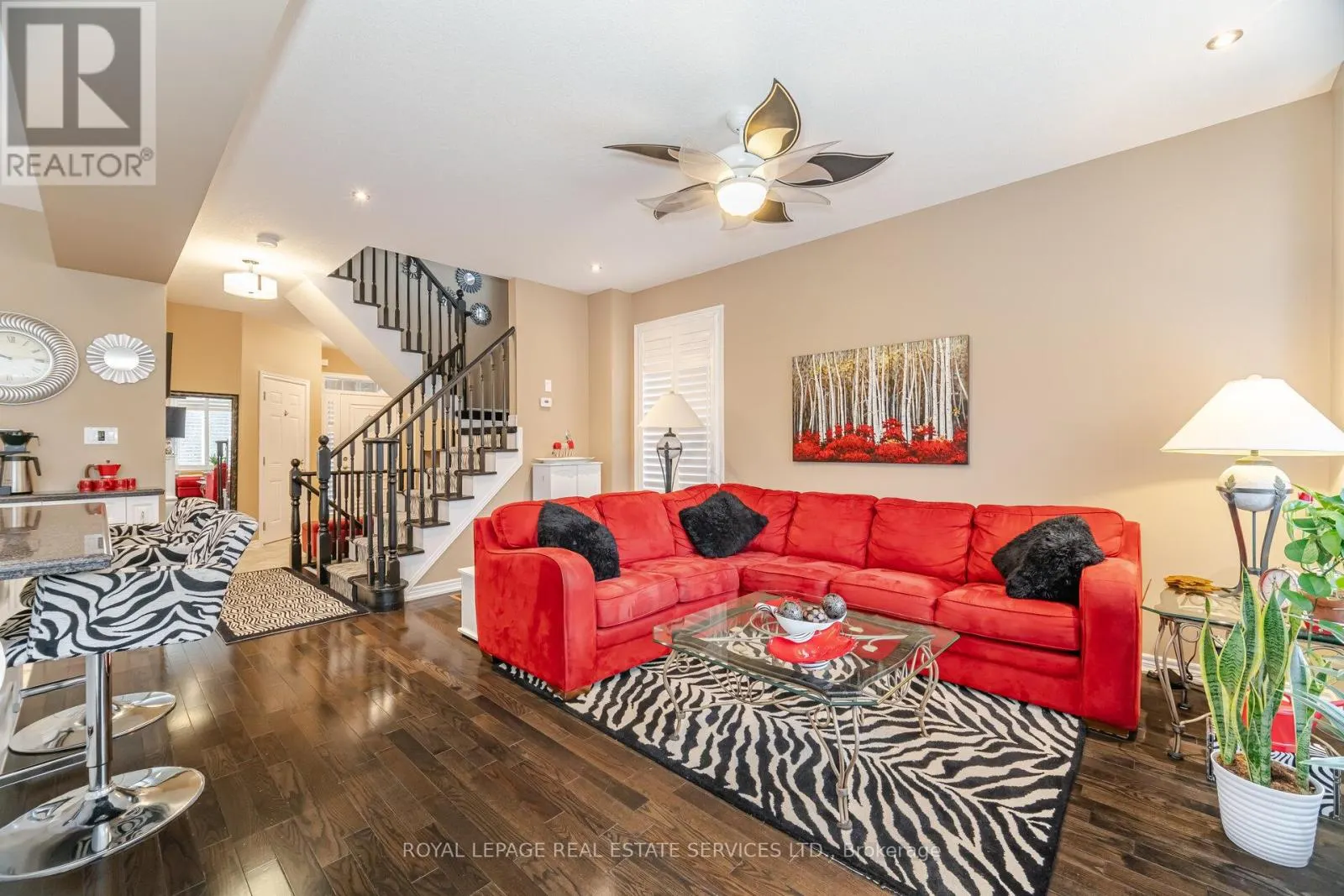 54 OAKHAVEN PLACE