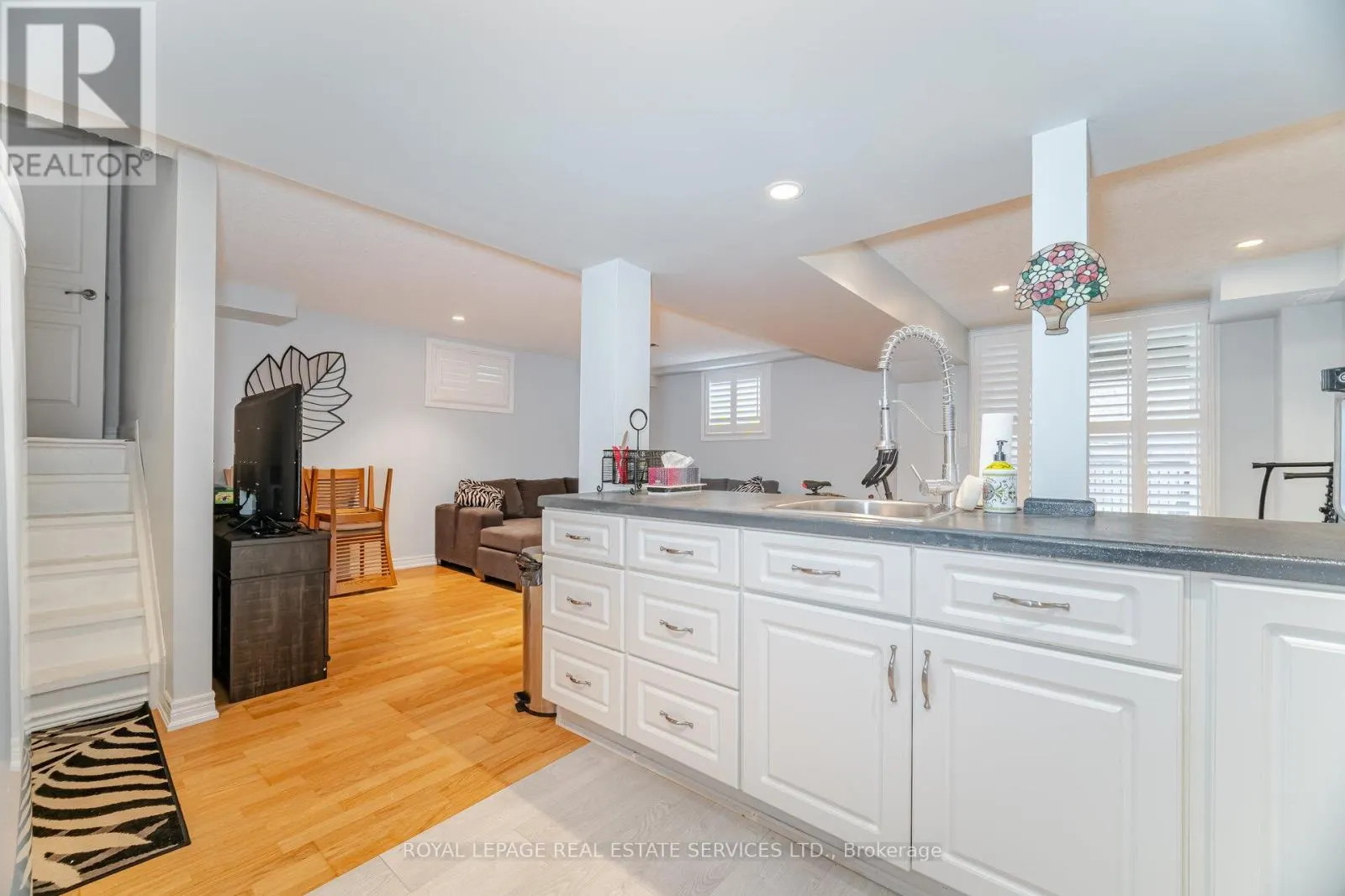 54 OAKHAVEN PLACE