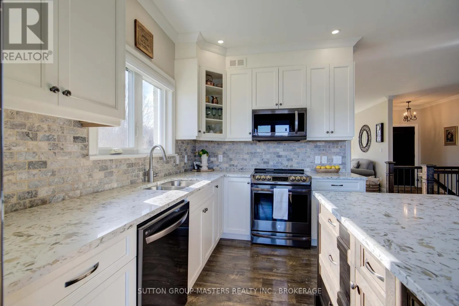 452 BAYSHORE ROAD