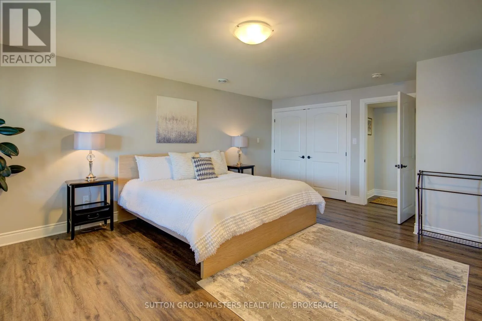452 BAYSHORE ROAD