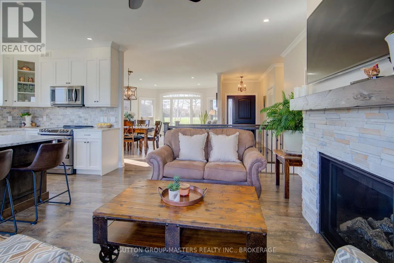 452 BAYSHORE ROAD
