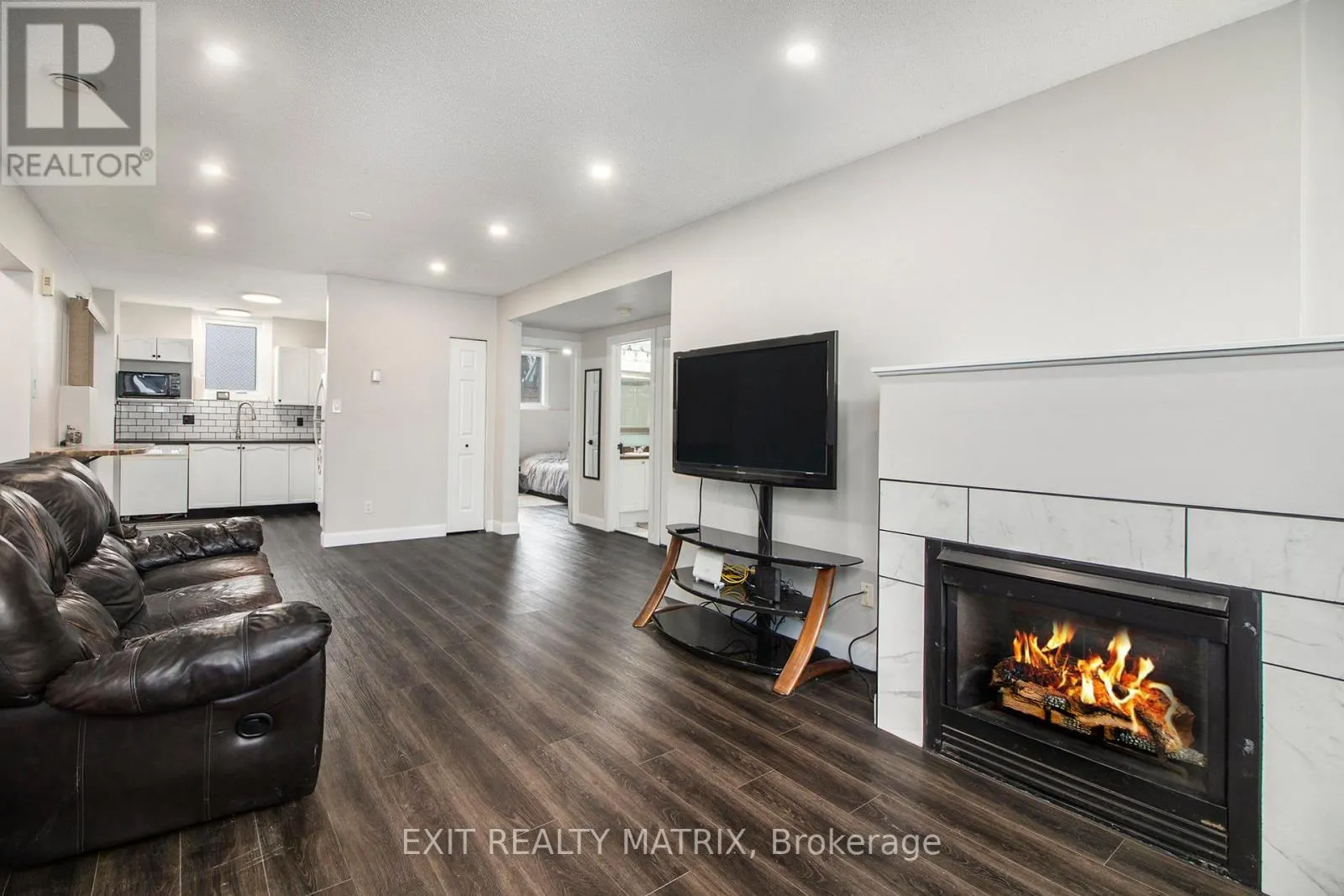 5C - 75 LAPOINTE BOULEVARD