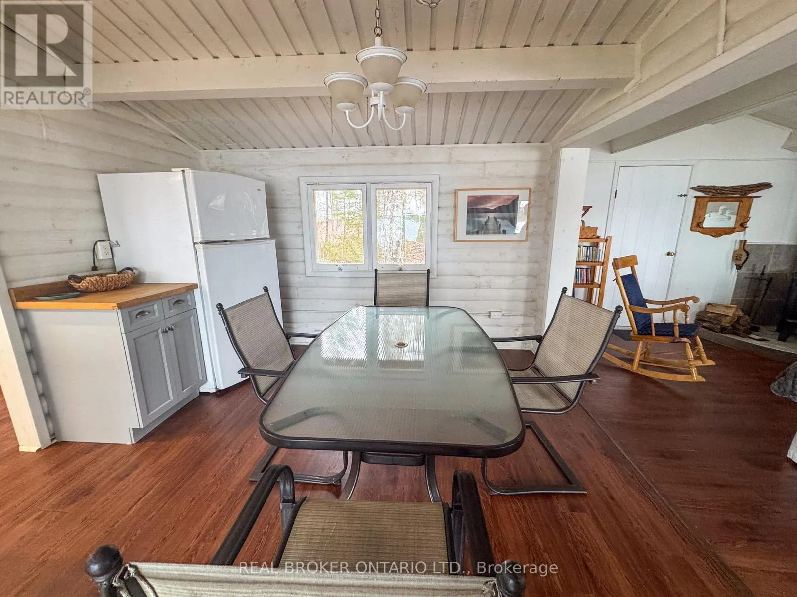 101 FAIRCLOUGH ISLAND