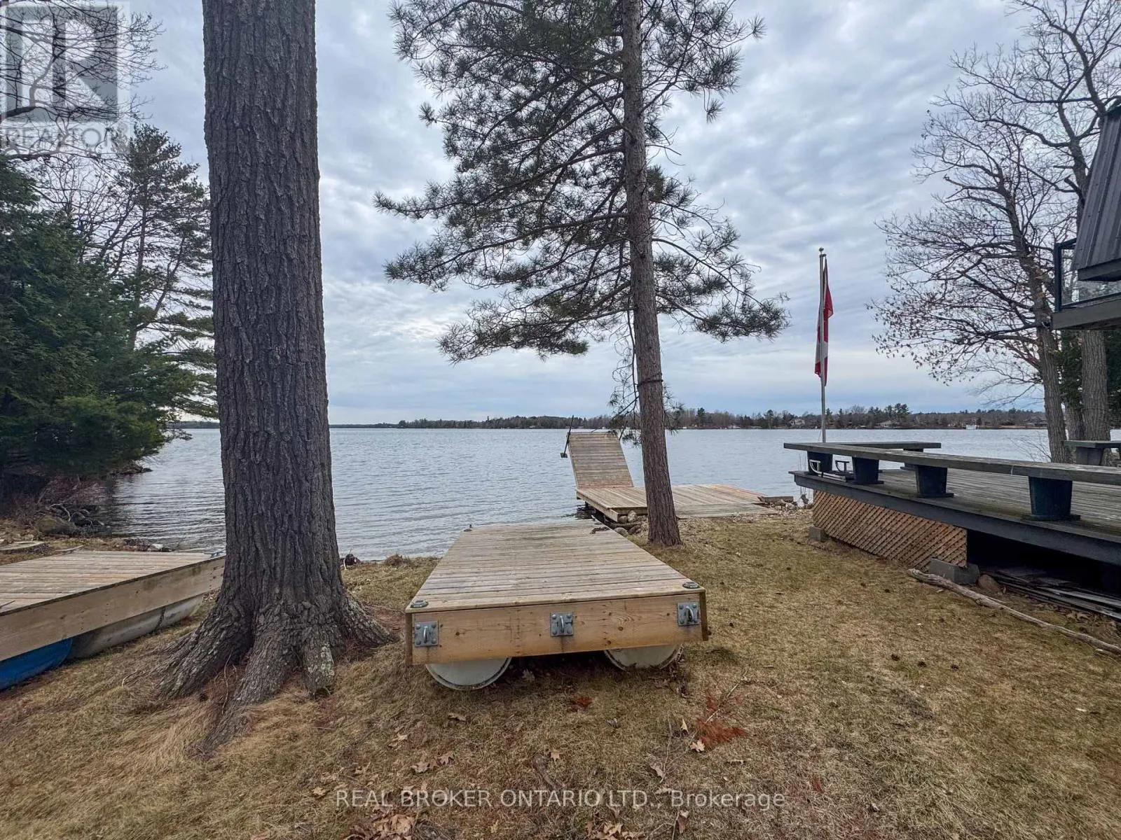 101 FAIRCLOUGH ISLAND