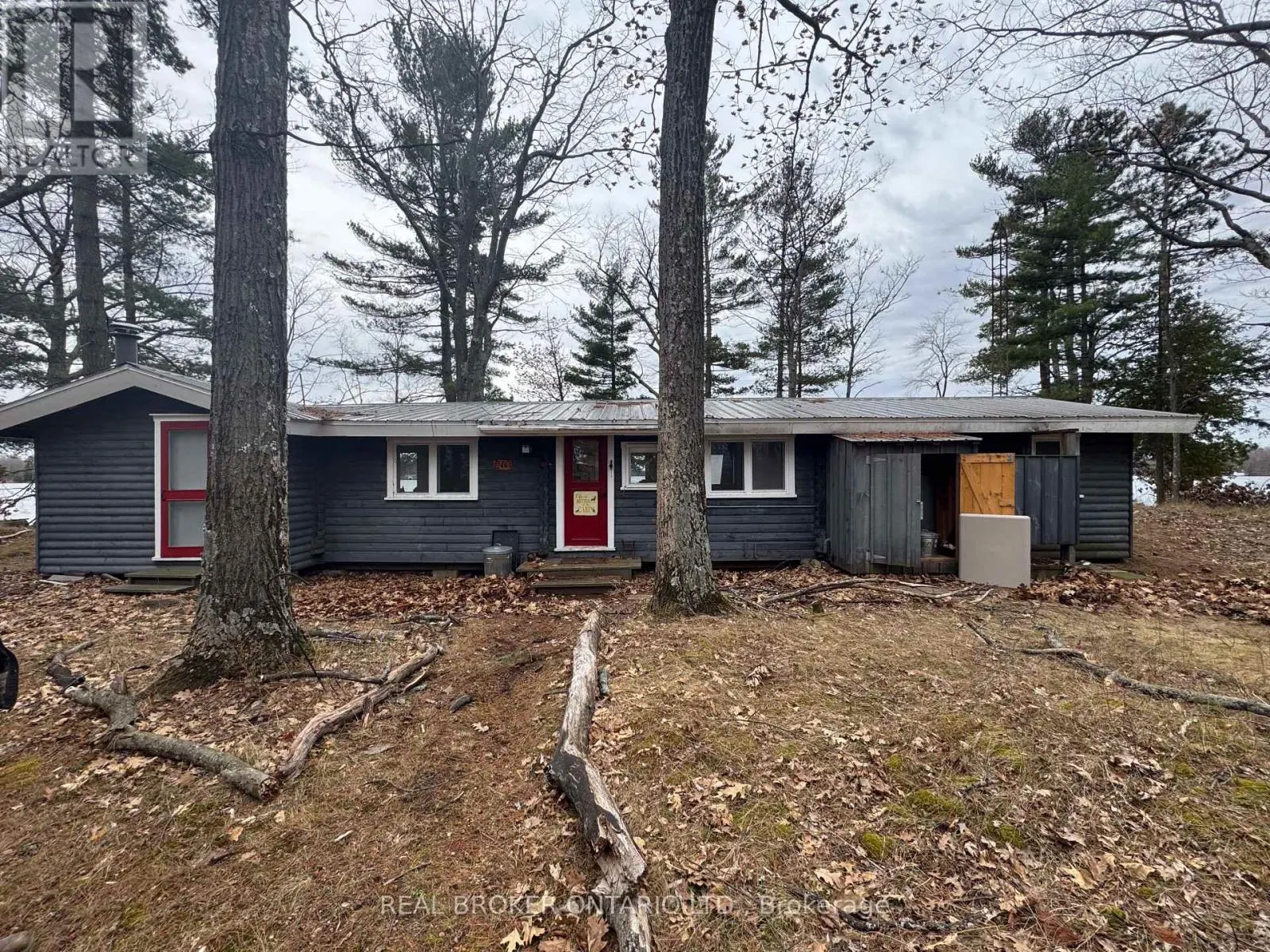 101 FAIRCLOUGH ISLAND