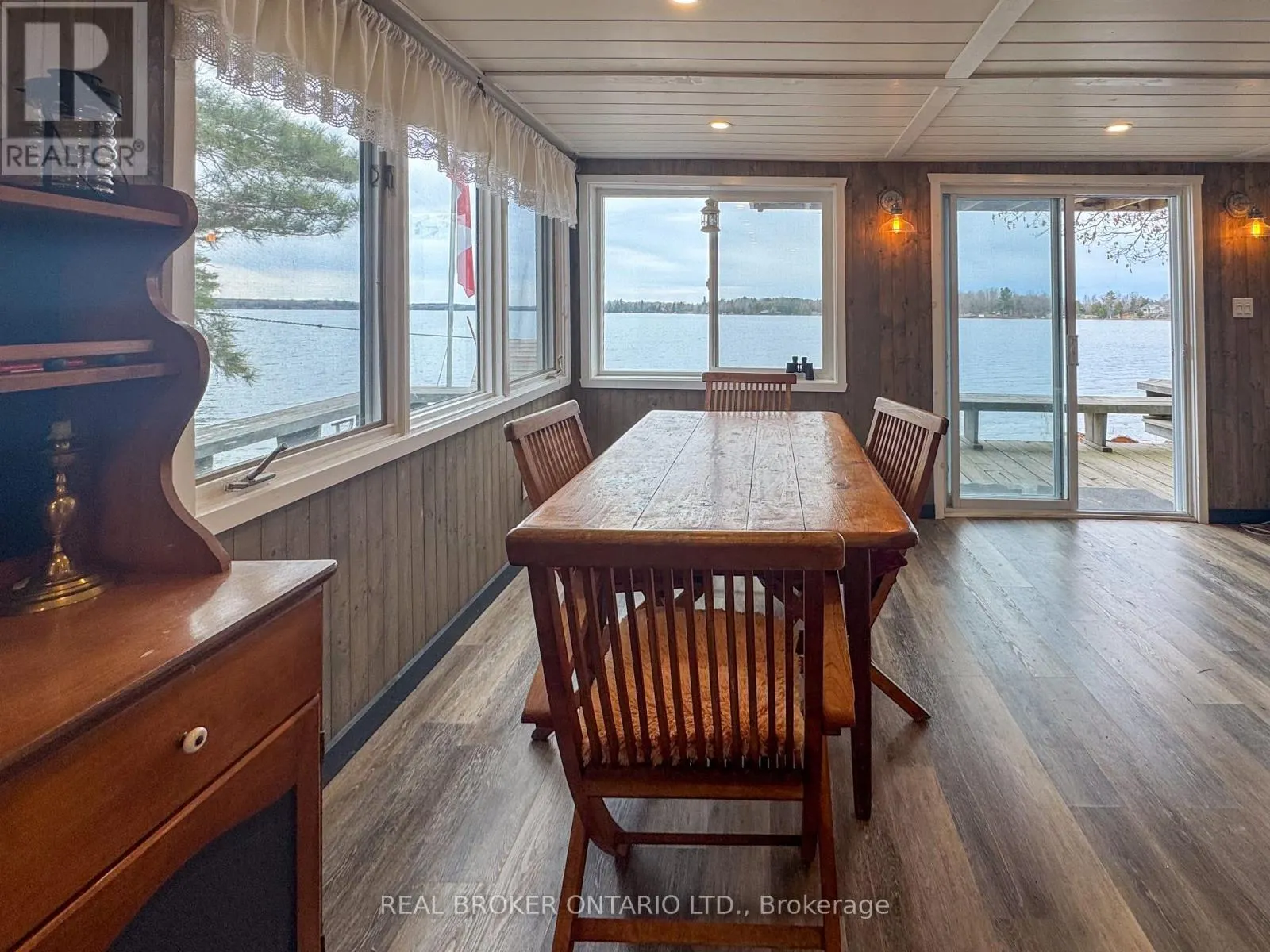 101 FAIRCLOUGH ISLAND