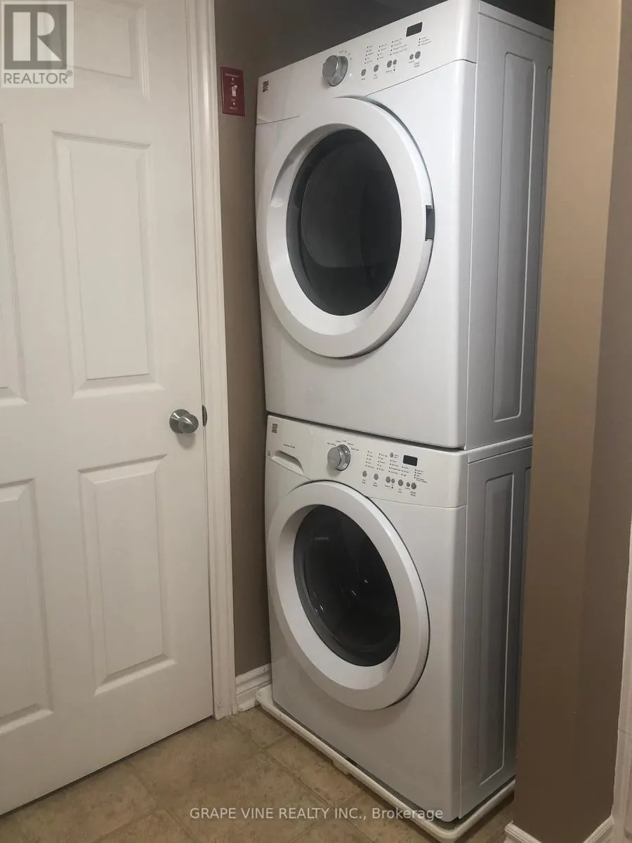 35 CLOVERLOFT COURT
