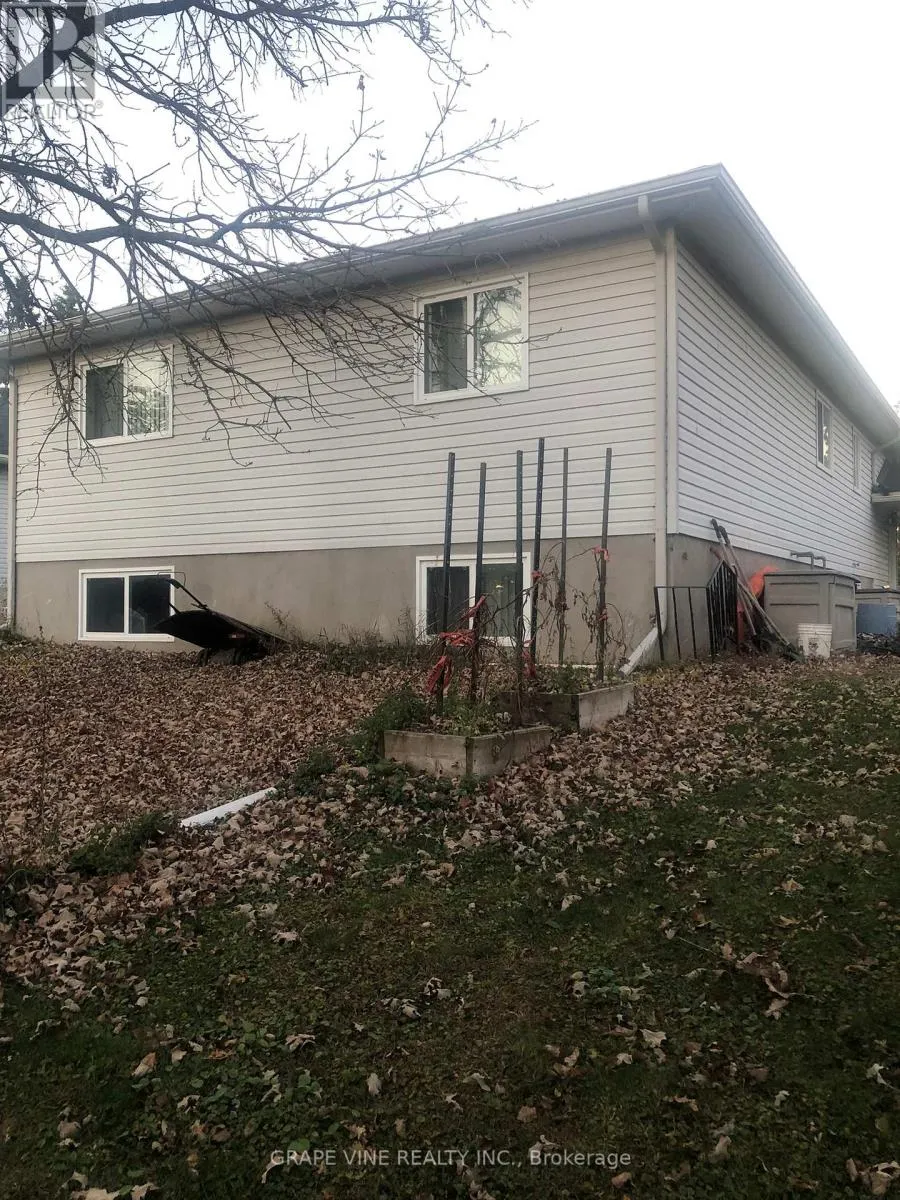 35 CLOVERLOFT COURT