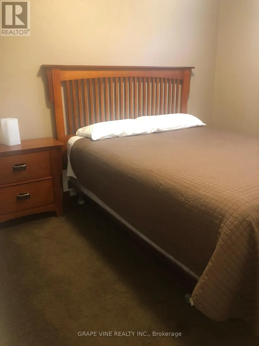 35 CLOVERLOFT COURT