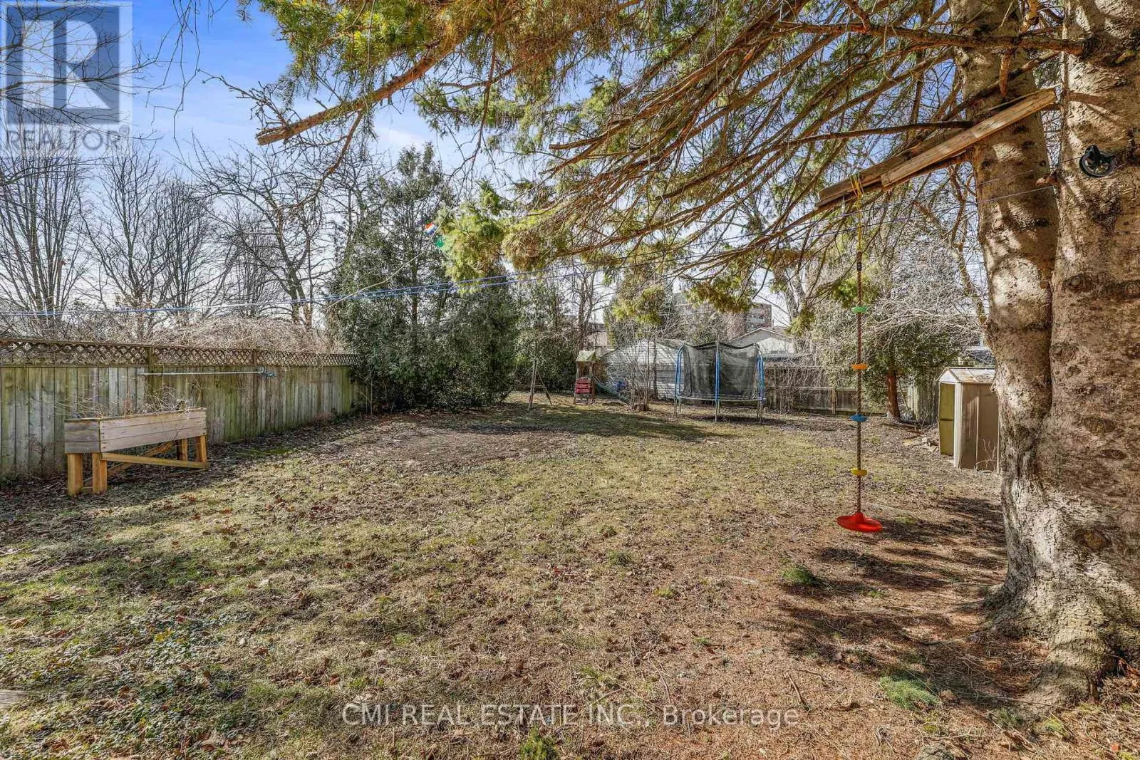 17 MAPLESTONE AVENUE