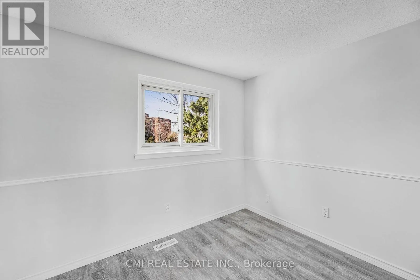 17 MAPLESTONE AVENUE