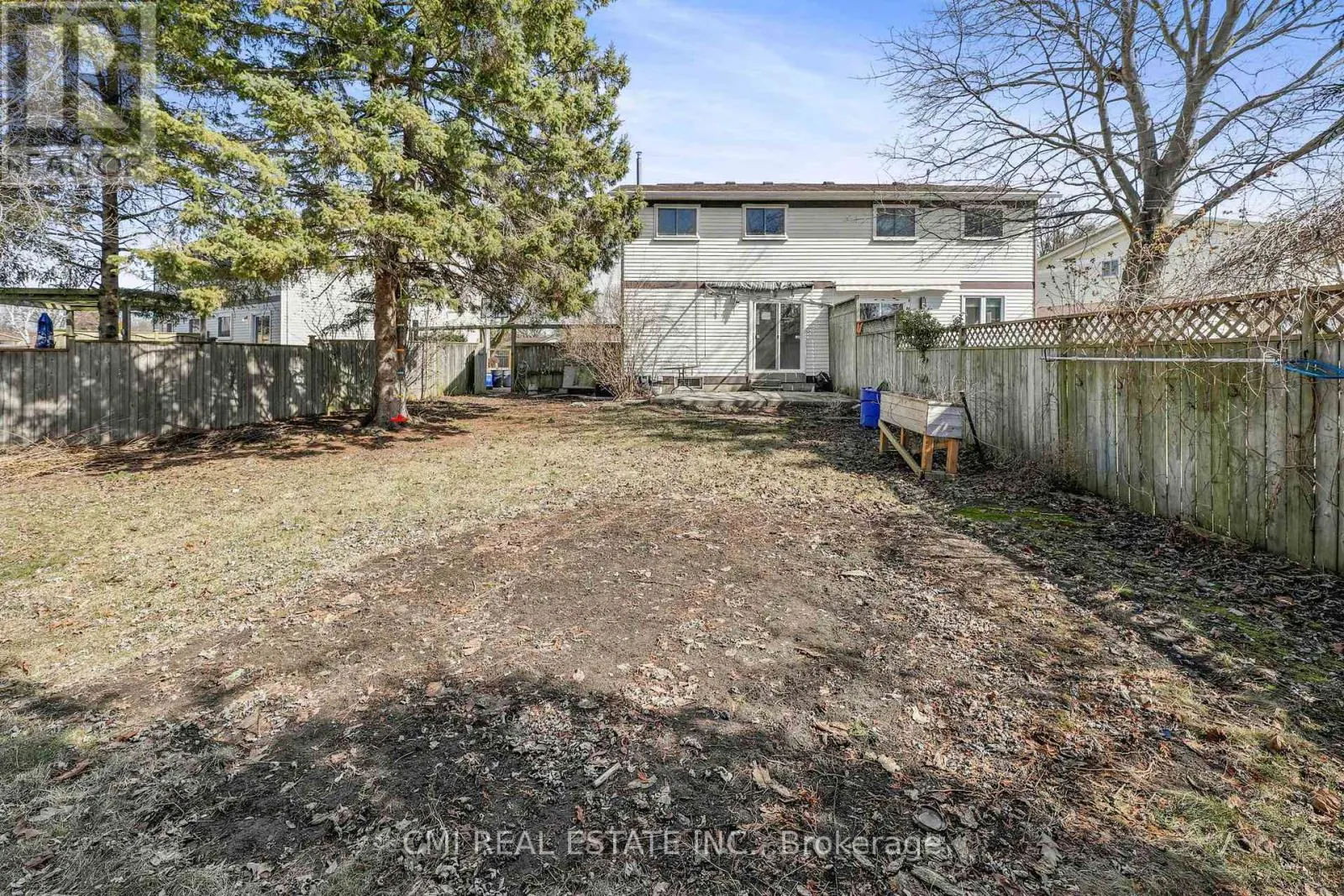 17 MAPLESTONE AVENUE