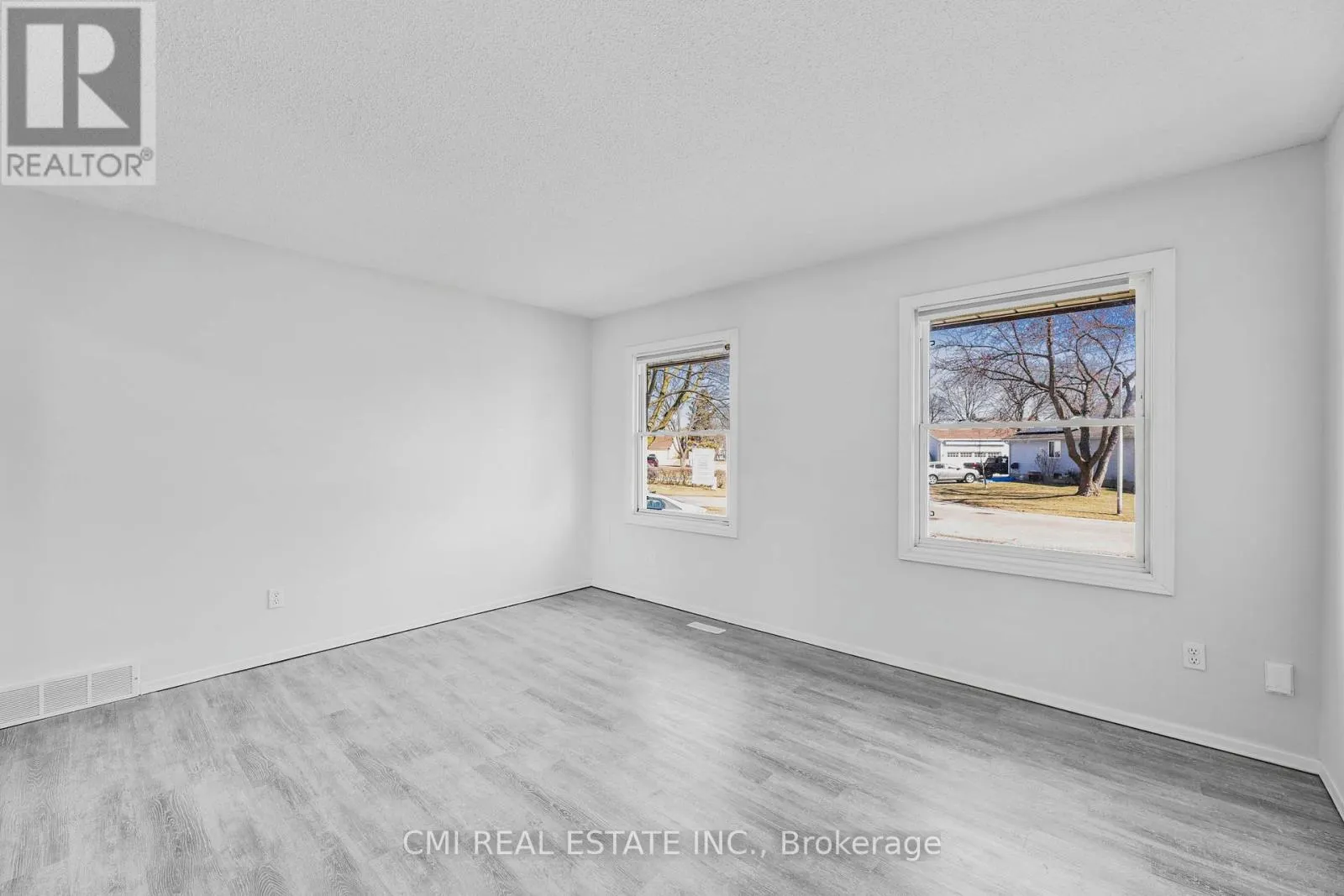 17 MAPLESTONE AVENUE