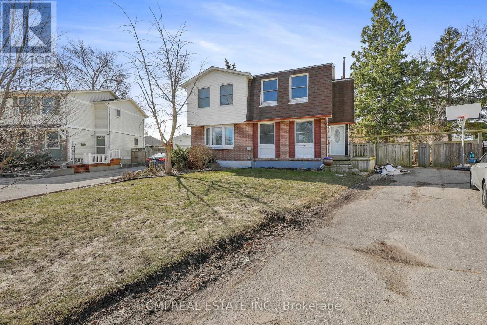 17 MAPLESTONE AVENUE