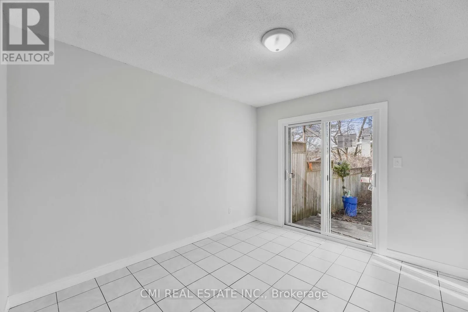 17 MAPLESTONE AVENUE