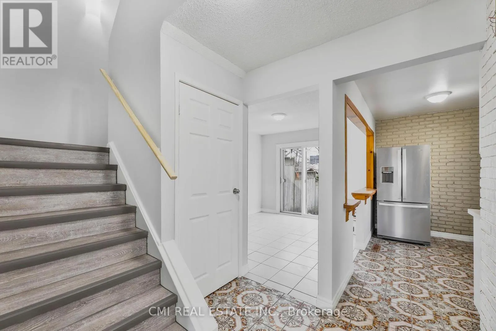 17 MAPLESTONE AVENUE