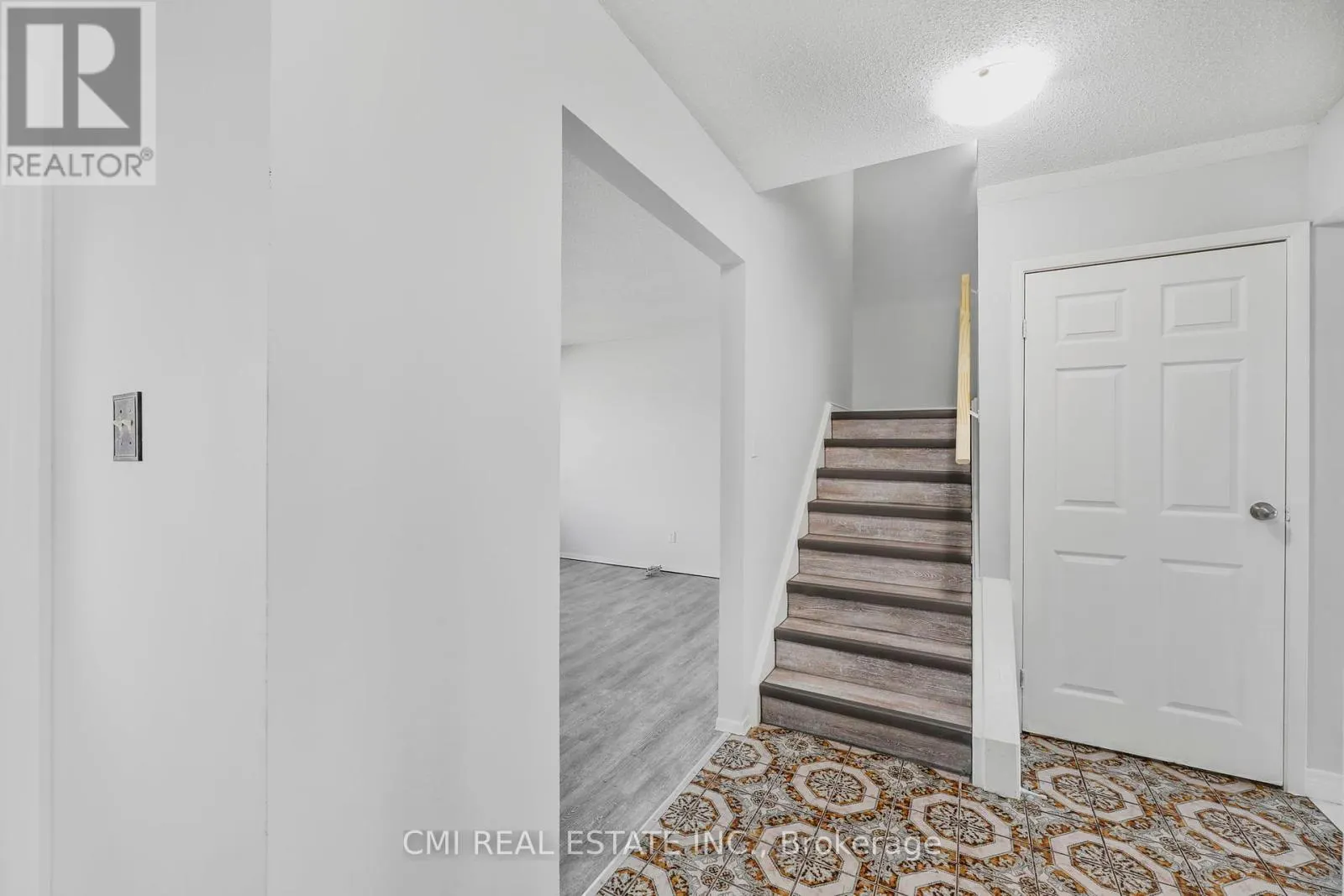 17 MAPLESTONE AVENUE