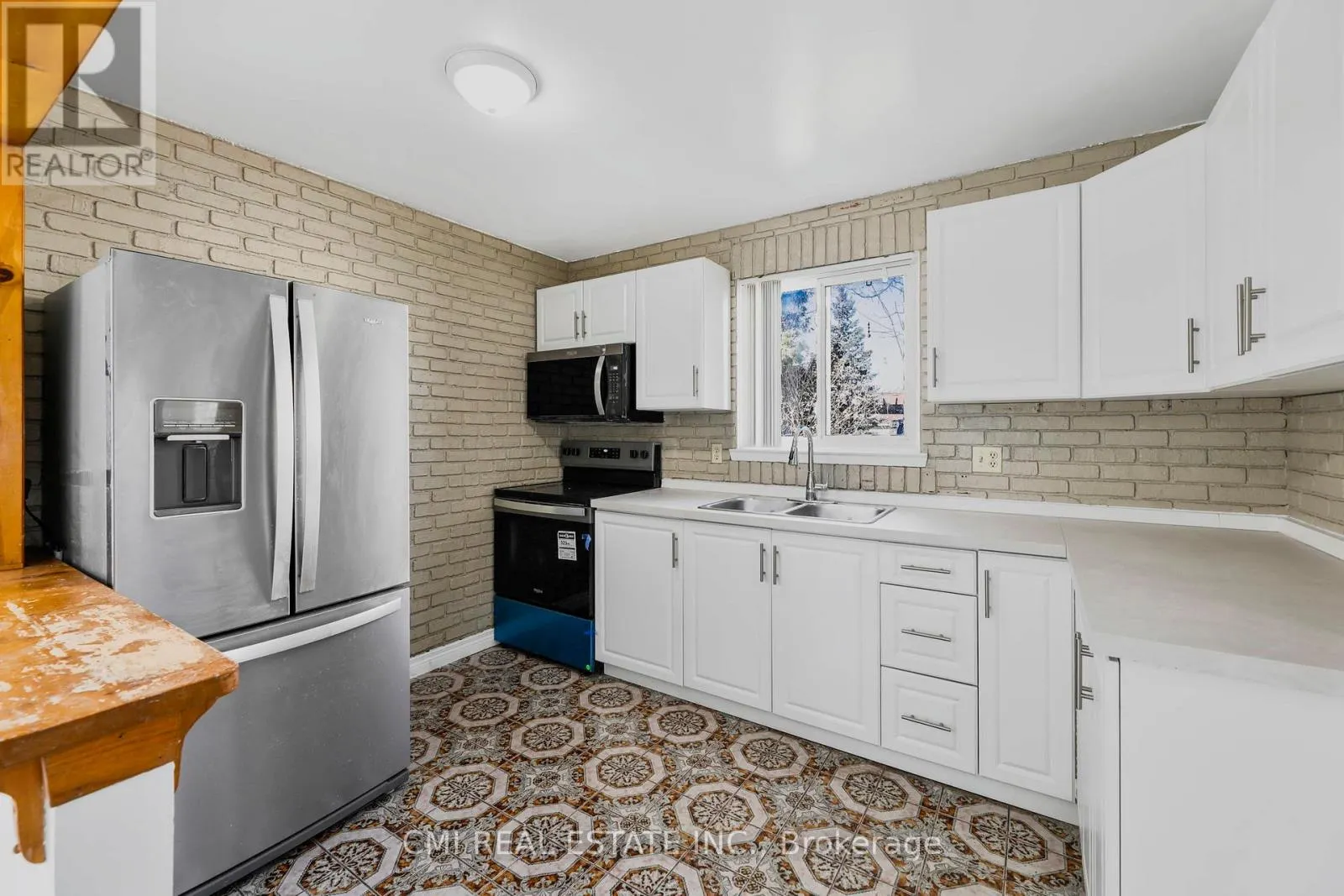 17 MAPLESTONE AVENUE