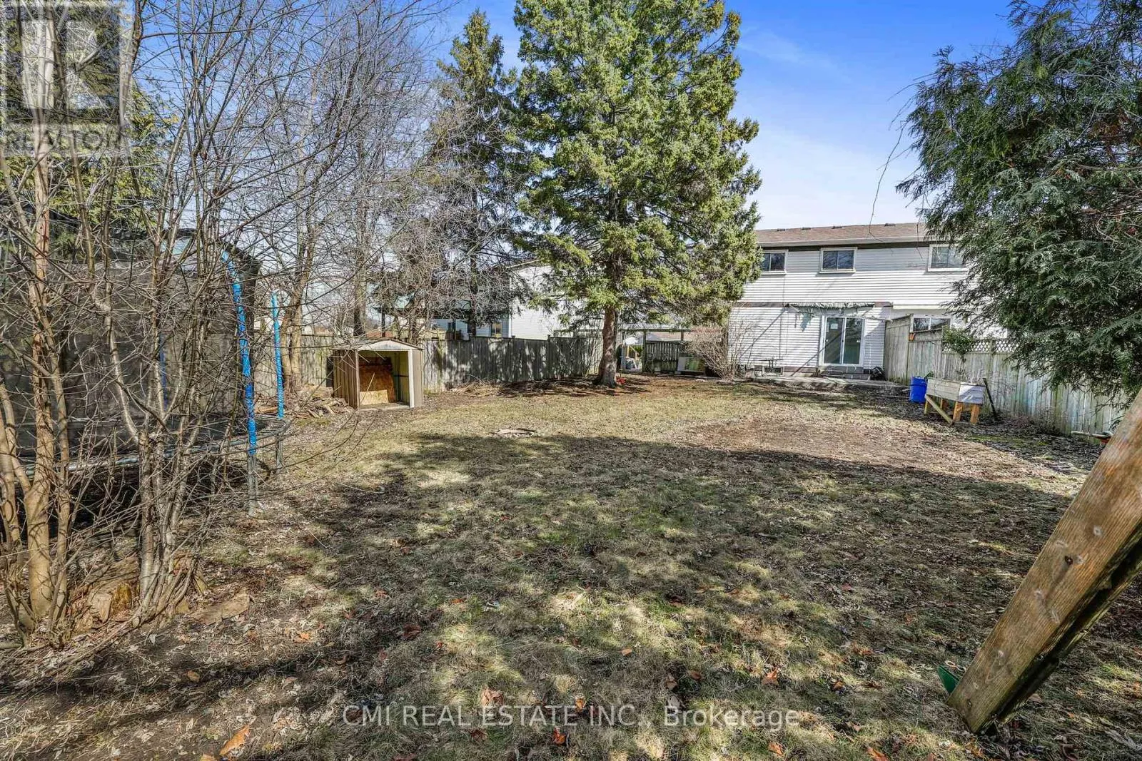 17 MAPLESTONE AVENUE