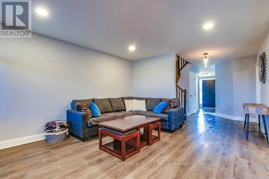 146 GILMOUR DRIVE